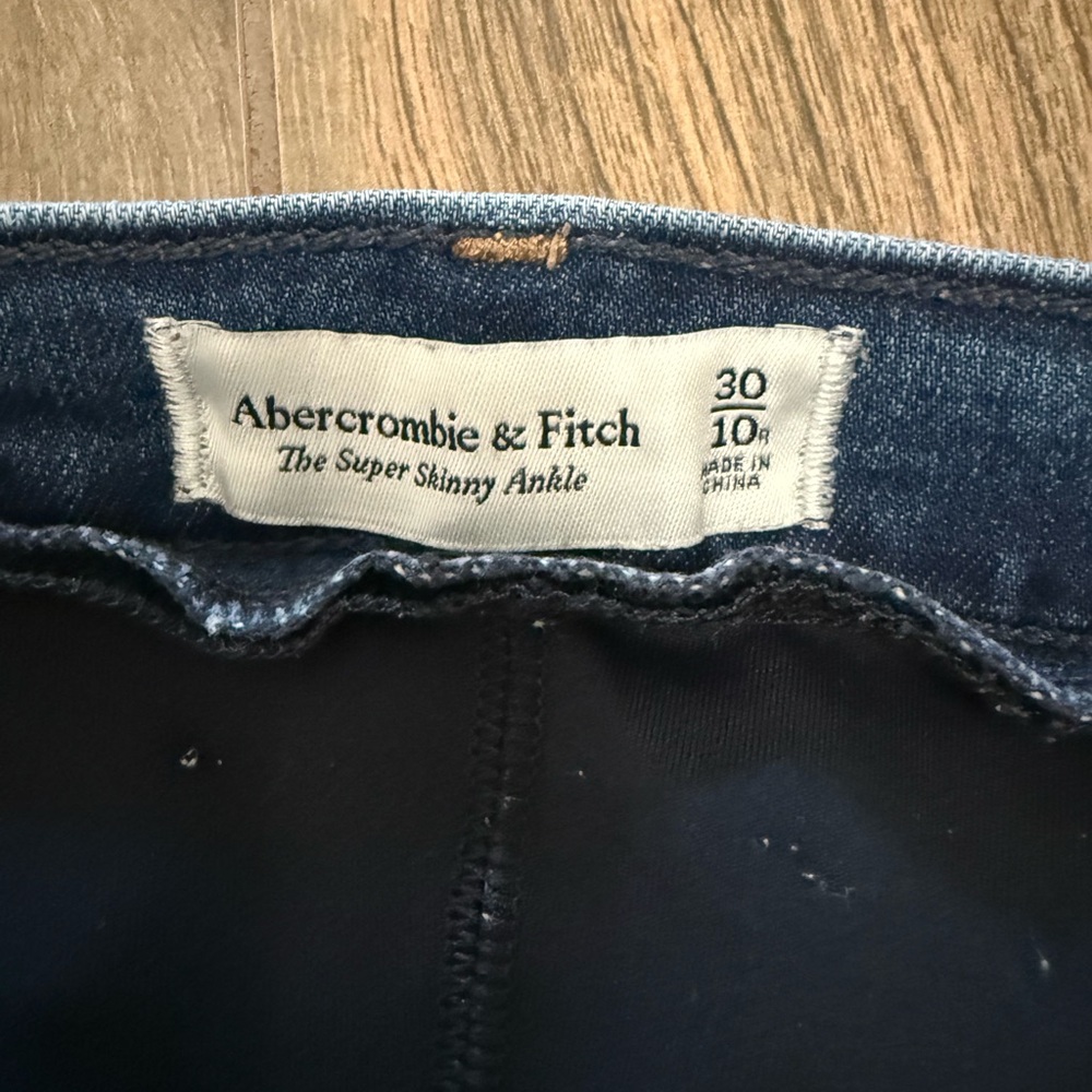 Abercrombie & Fitch Dark Blue Skinny Jeans - Picture 2 of 2